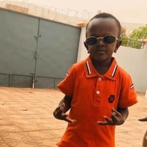 Meet your Posher, Rolando